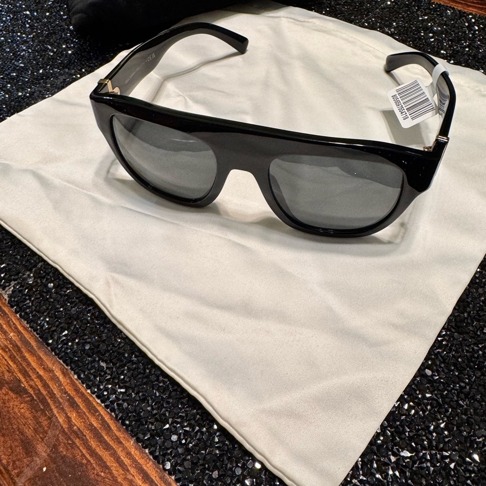 Dolce & Gabbana Black Sunglasses - Picture 15 of 15